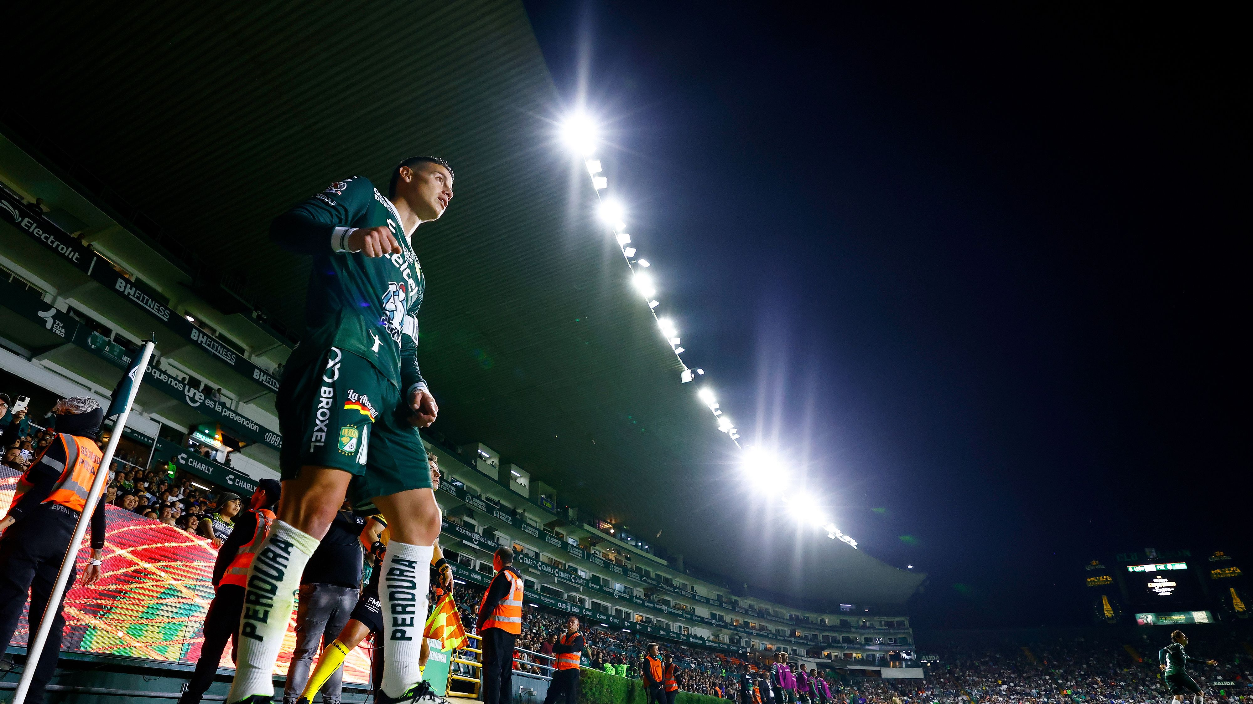 images-v3-getty-2245763920-crop-MM5DIMBQGA5DEMRVGA5G433XMU5DAORSGA4Q====-GettyImages-2245763920