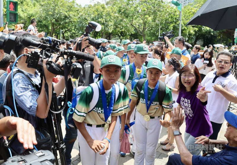 www-WebPhotos-800-20250907-2000x1393_wmky_07776073896007_202509070057000000