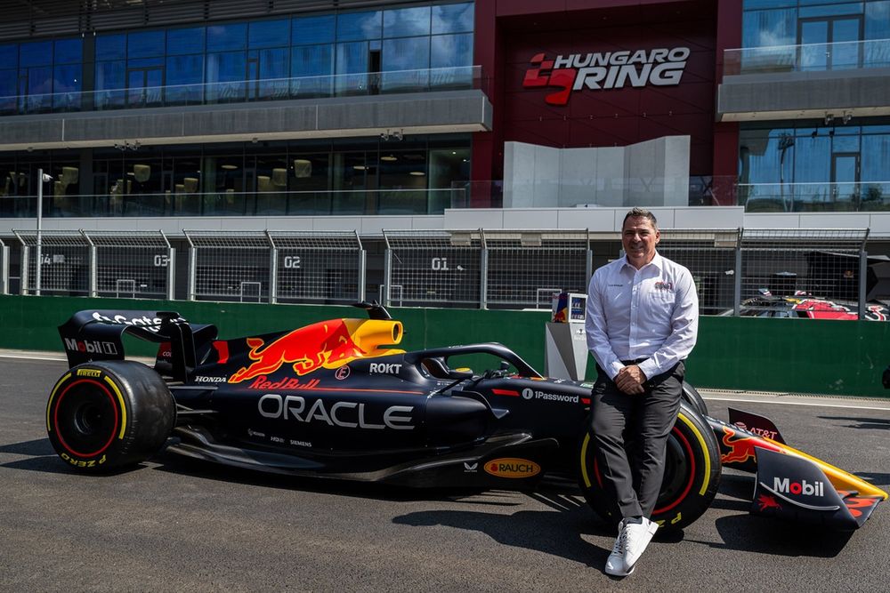 images-mgl-0JB3qAy0-s1000-zsolt-gyulay-ceo-of-hungarorin