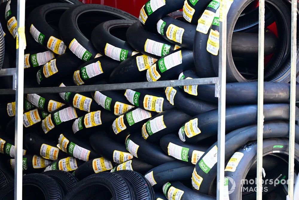 images-mgl-6D1Xllw0-s1000-pirelli