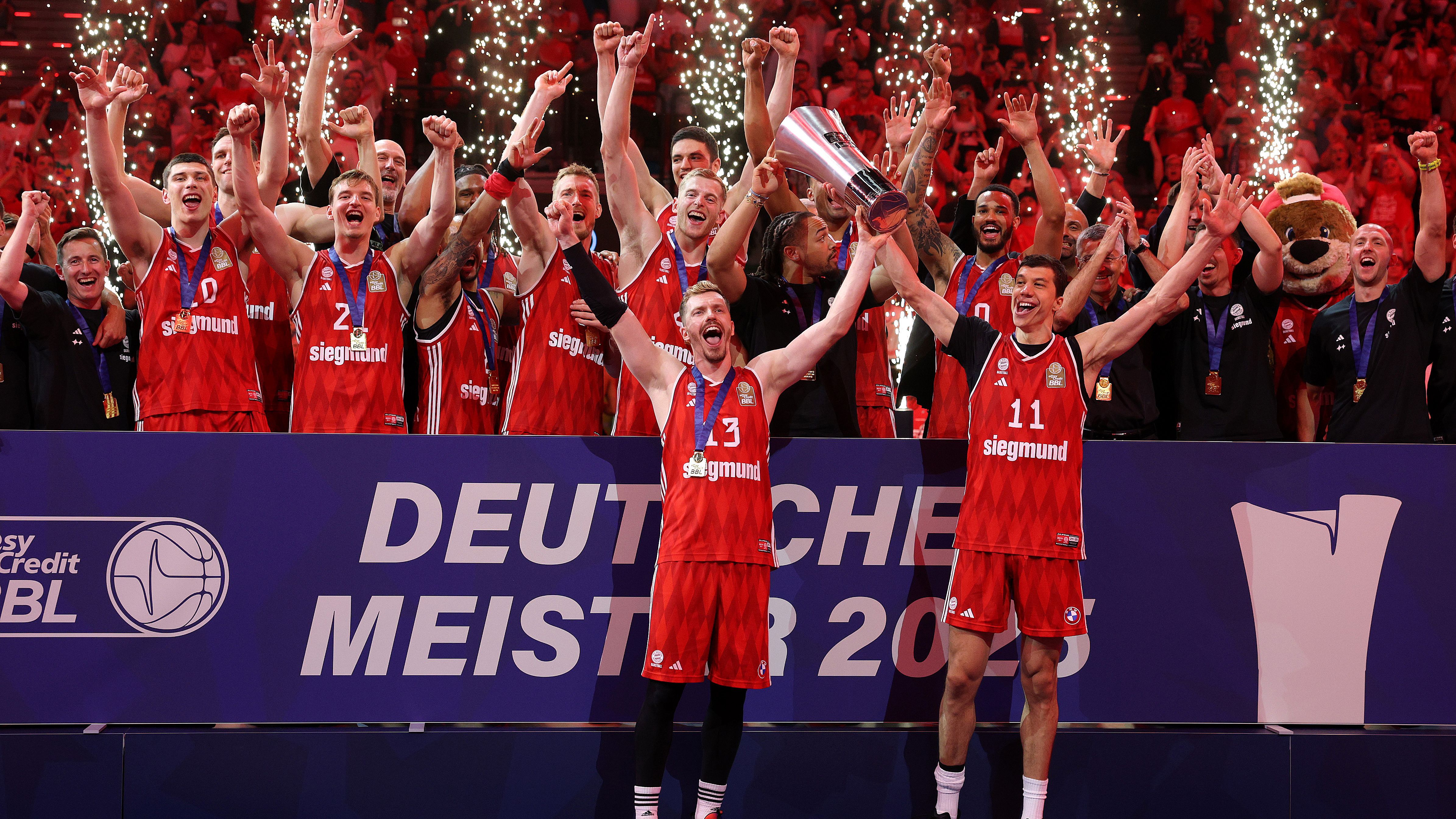 images-v3-getty-2222323370-crop-MM5DINZYGA5DENRYHE5G433XMU5DAORTGMYA====-GettyImages-2222323370