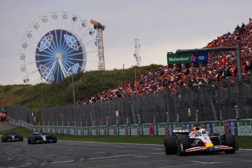 images-mgl-6VRzEnv6-s1000-george-russell-mercedes-isack-