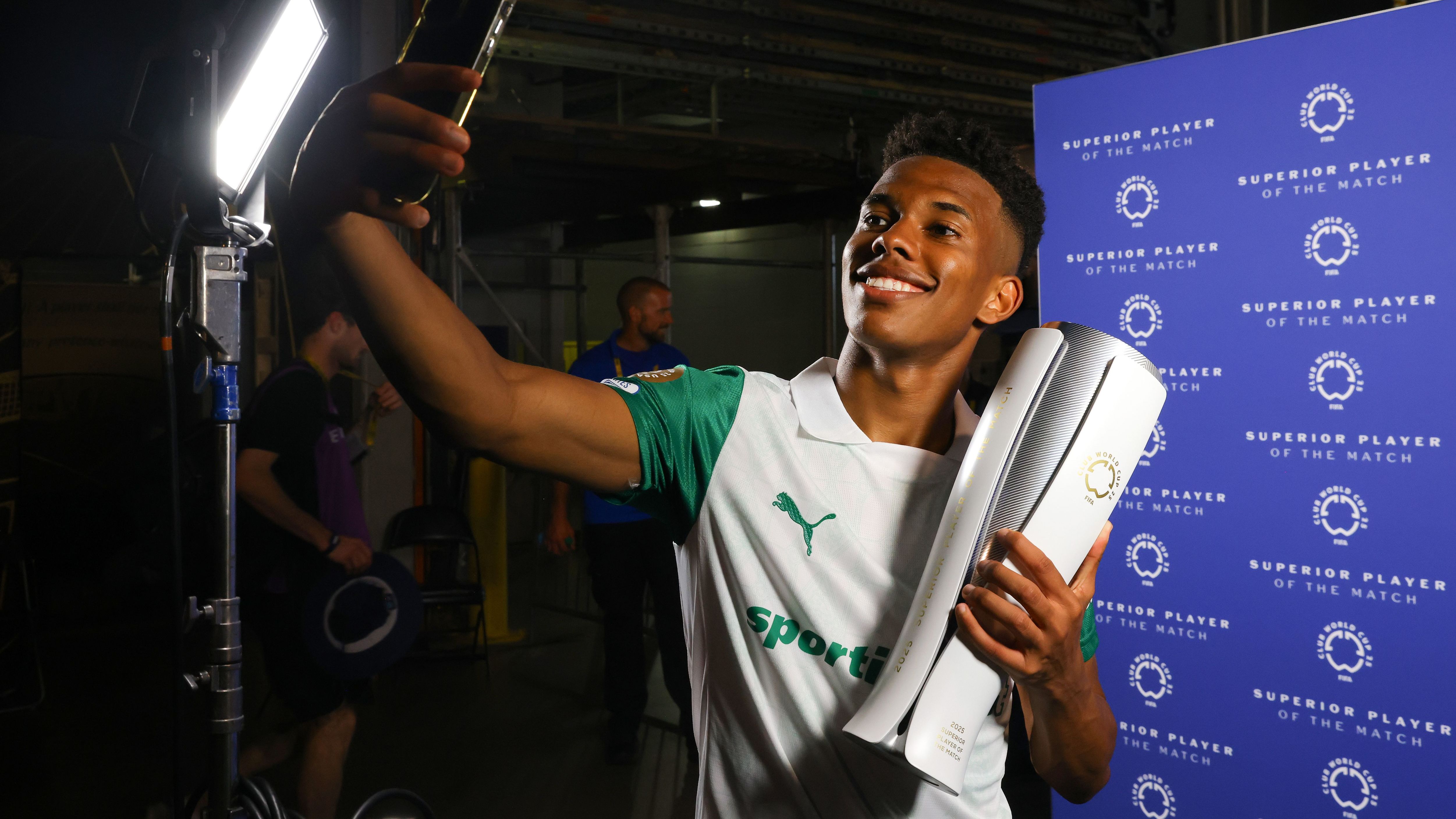 images-v3-bltcafe26669b60c92a-crop-MM5DKMBQGM5DEOBRGQ5G433XMU5DAORTGEYA====-GettyImages-2220979313