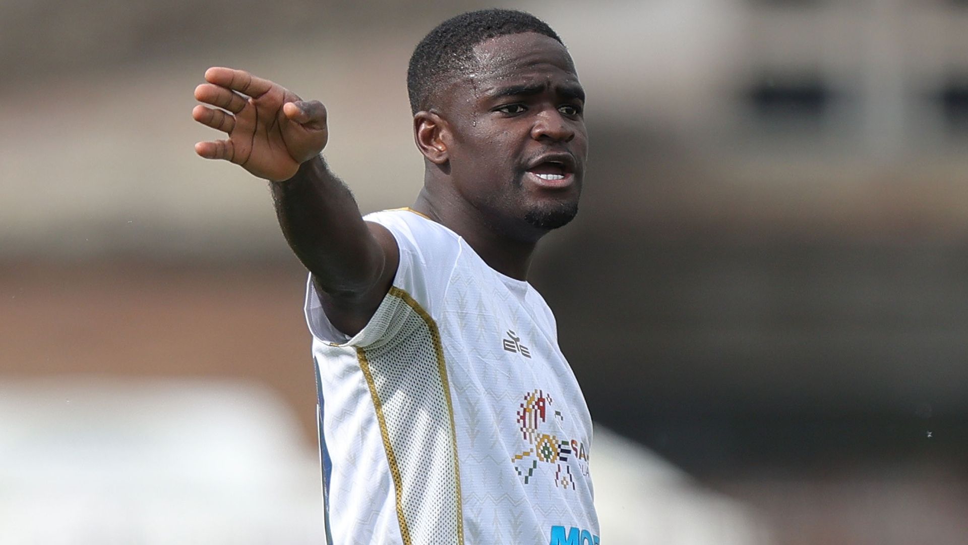 images-v3-bltb269e489d63fd5dc-Luvumbo%20Cagliari%20Serie%20A