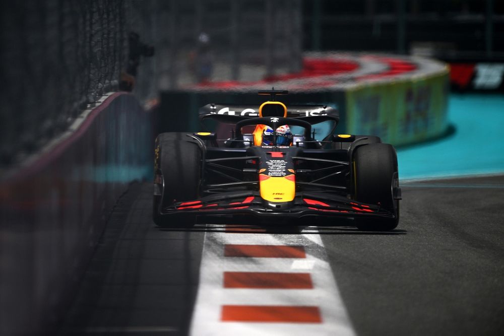 images-mgl-2QzAvPaY-s1000-max-verstappen-red-bull-racing