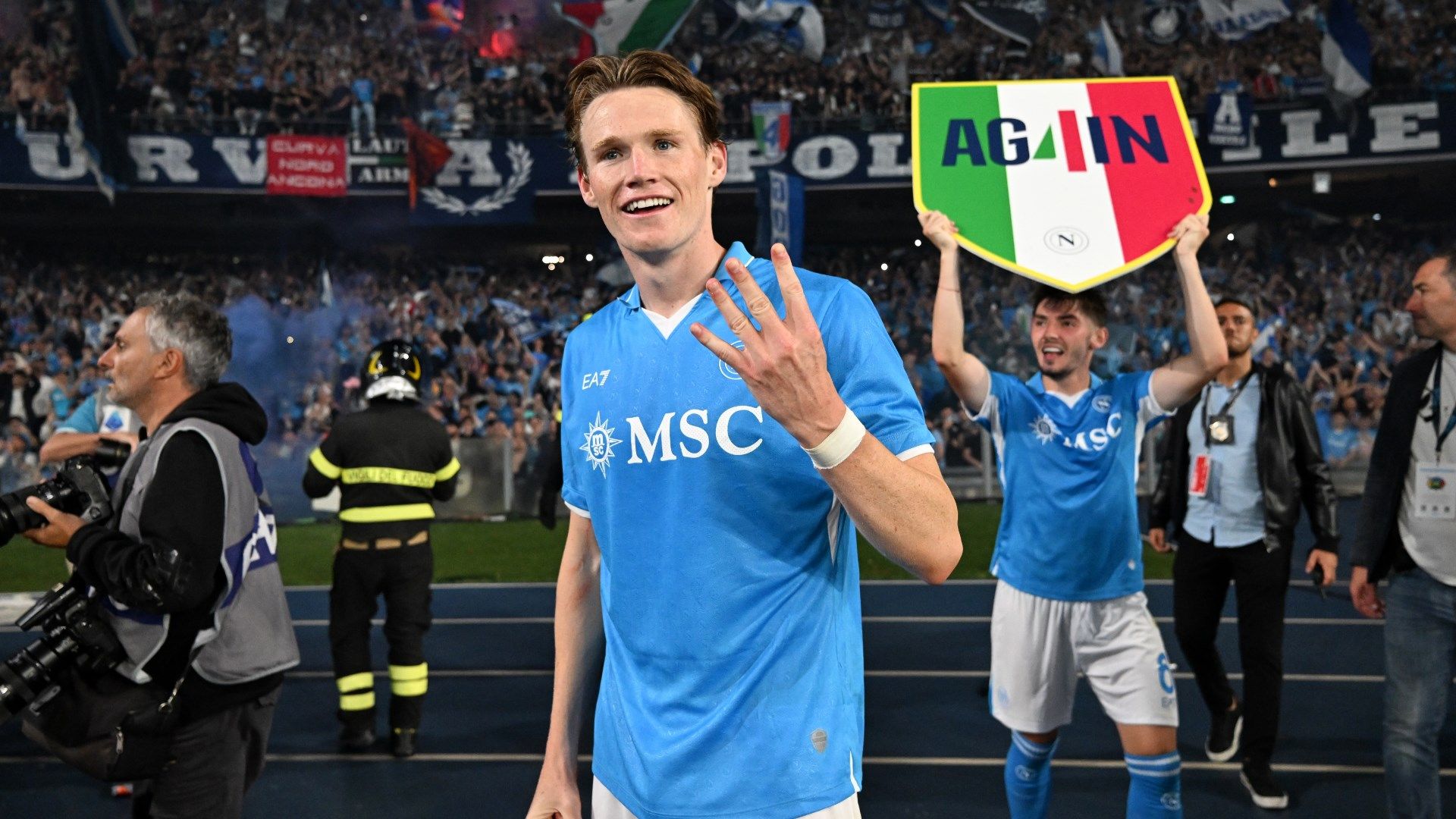 images-v3-blt0dc5a714140a0aa8-McTominay%20Scudetto