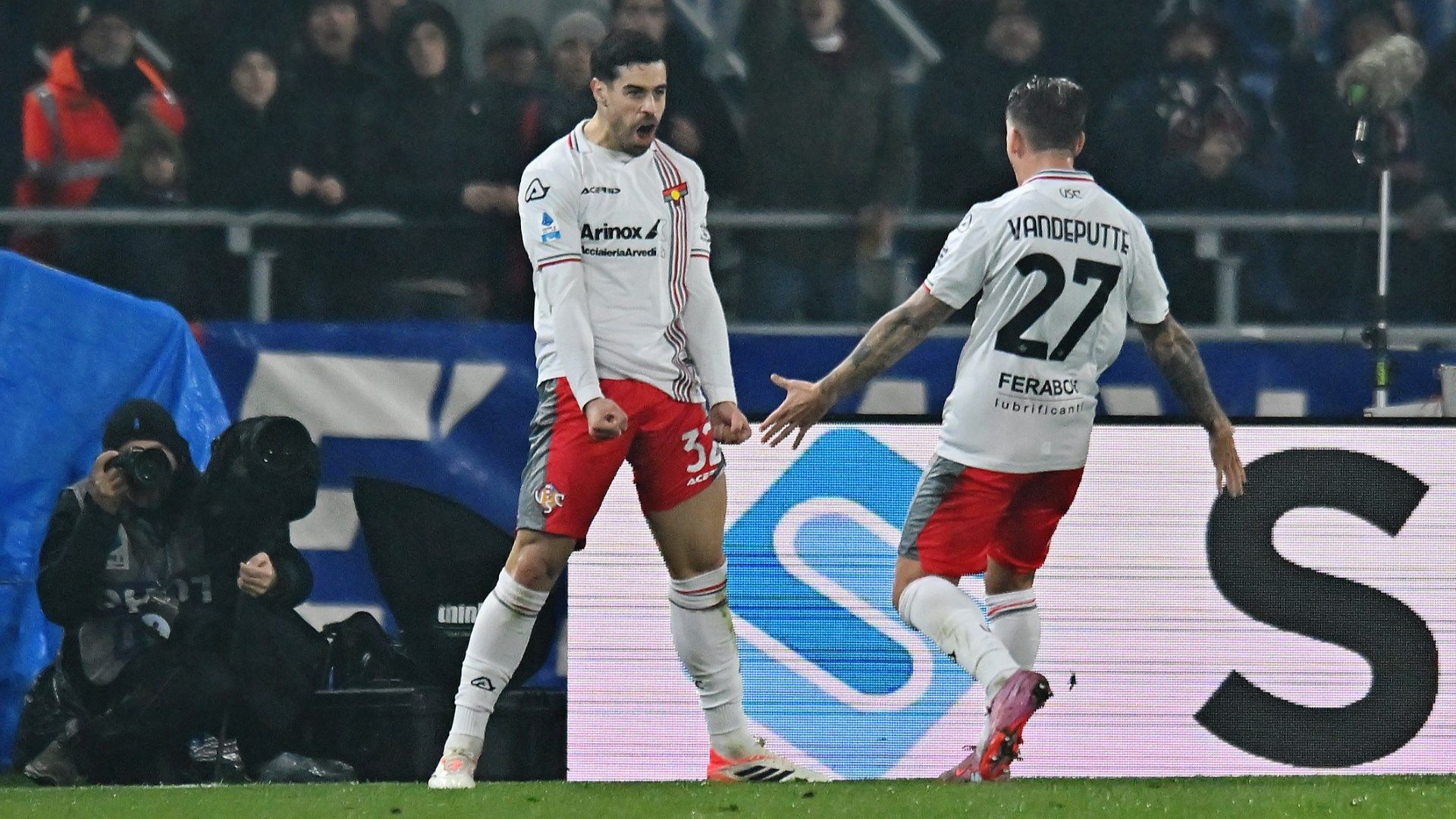 images-v3-blt5674c7f6011c223d-Payero%20Cremonese