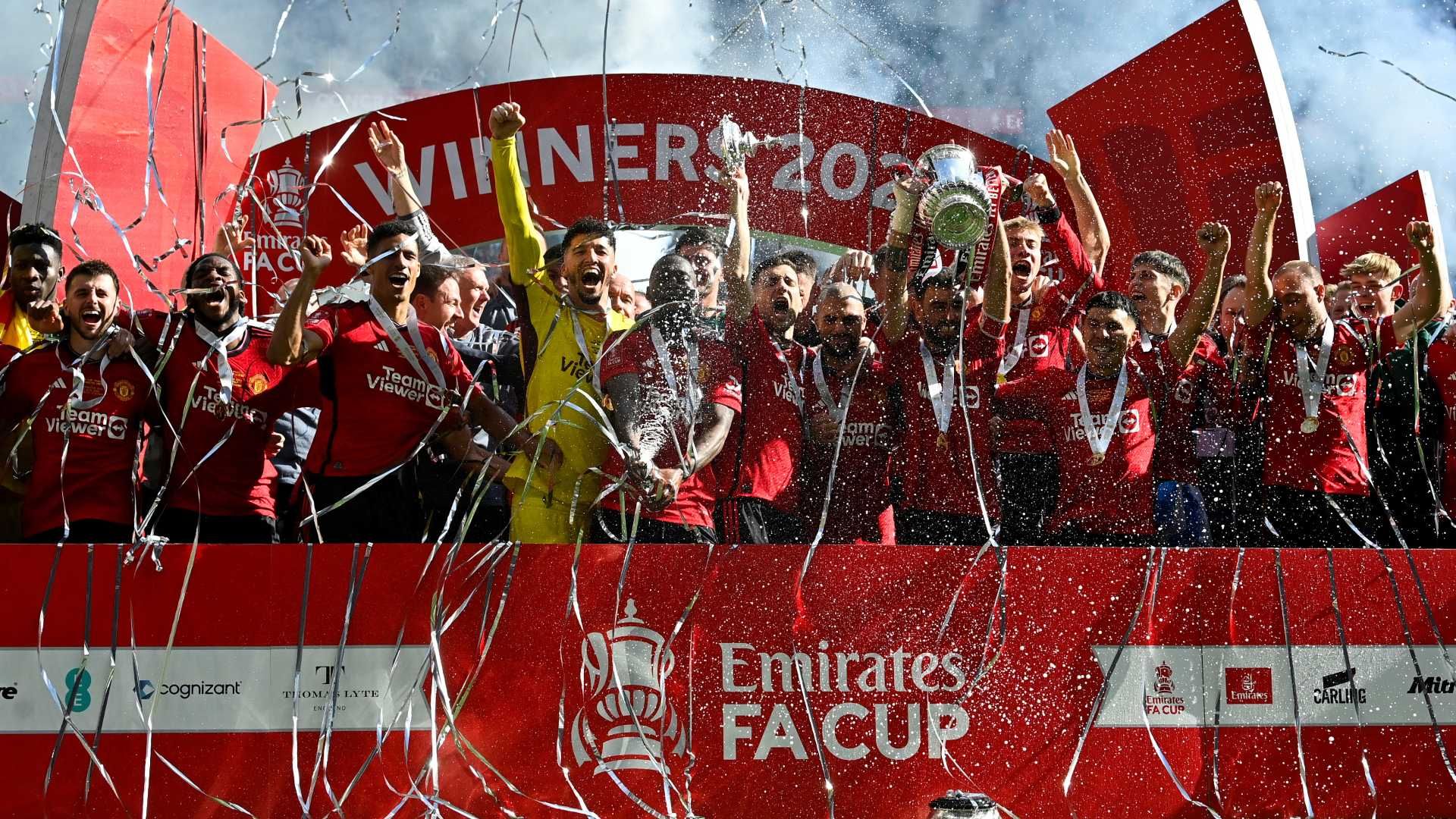 images-v3-blt43412037a825bb4c-manchester%20united%20(1)