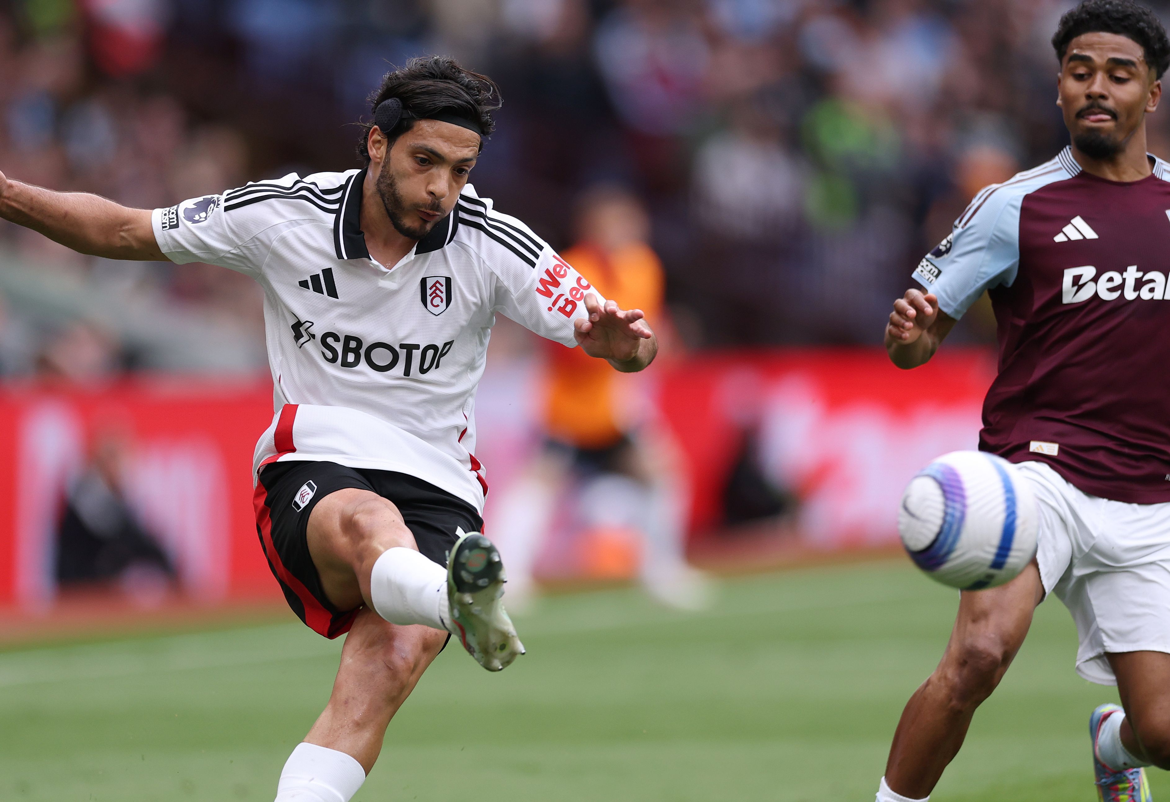 images-v3-getty-2213352284-crop-MM5DGNZXGA5DENJYGY5G433XMU5DIMZXHI4DC===-GettyImages-2213352284