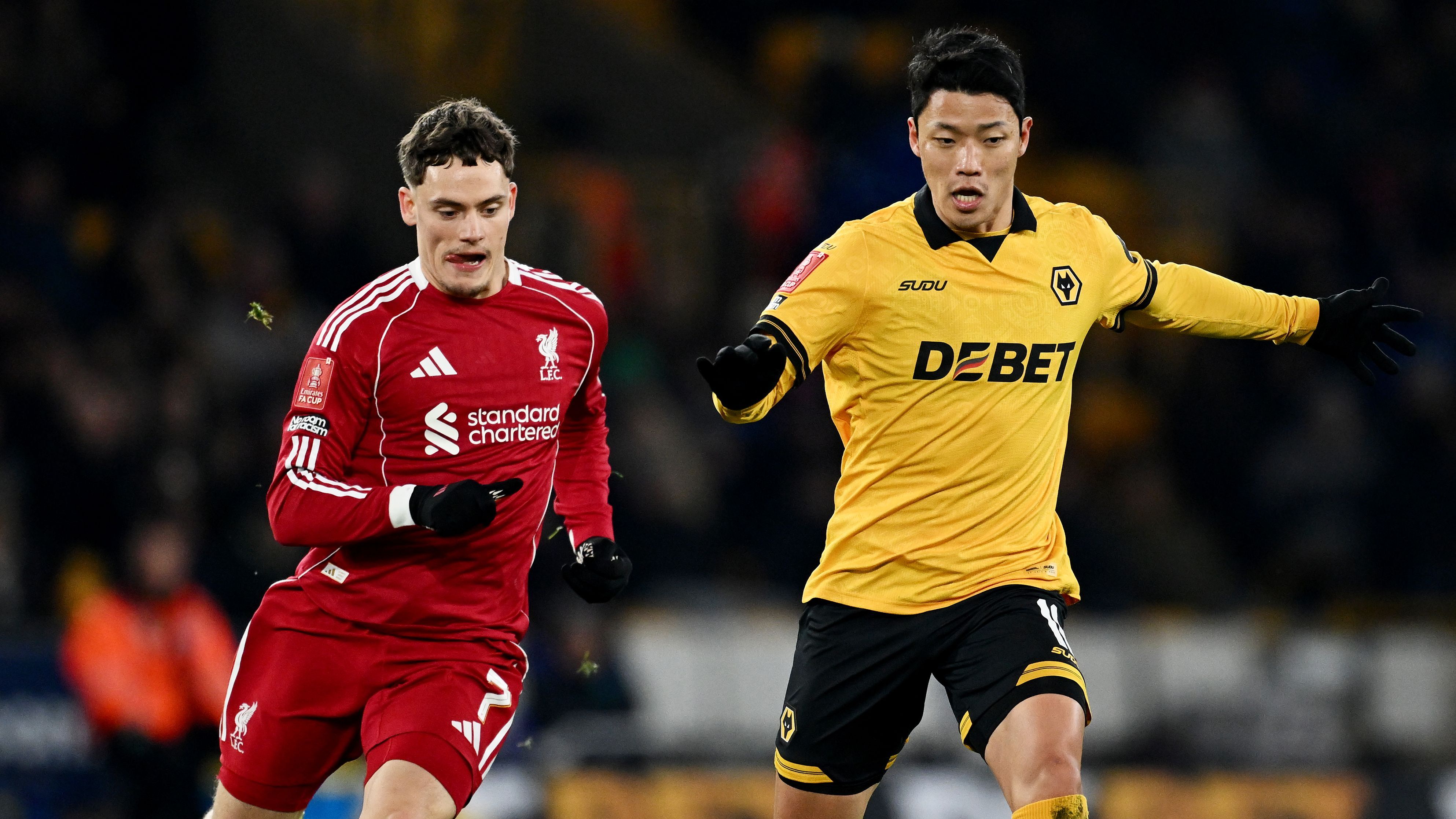 images-v3-getty-2265159361-crop-MM5DGOJXGI5DEMRTGQ5G433XMU5DKNJZHI4TM===-GettyImages-2265159361