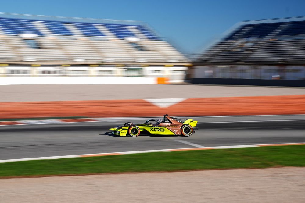 images-mgl-2y7AANo6-s1000-dan-ticktum-cupra-kiro