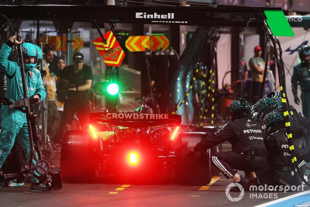 images-mgl-0mbByzA2-s1000-george-russell-mercedes