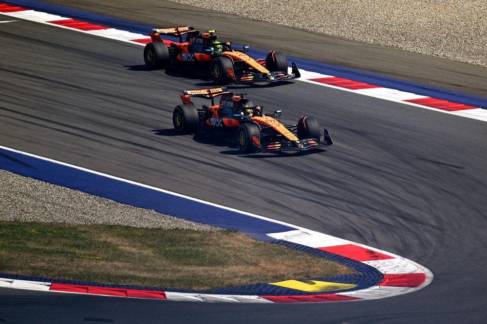 images-mgl-YKE7RA10-s1000-lando-norris-mclaren-oscar-pia