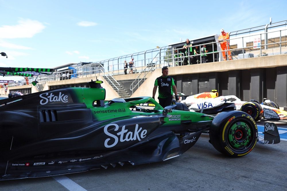 images-mgl-0a9mVPP0-s1000-gabriel-bortoleto-sauber