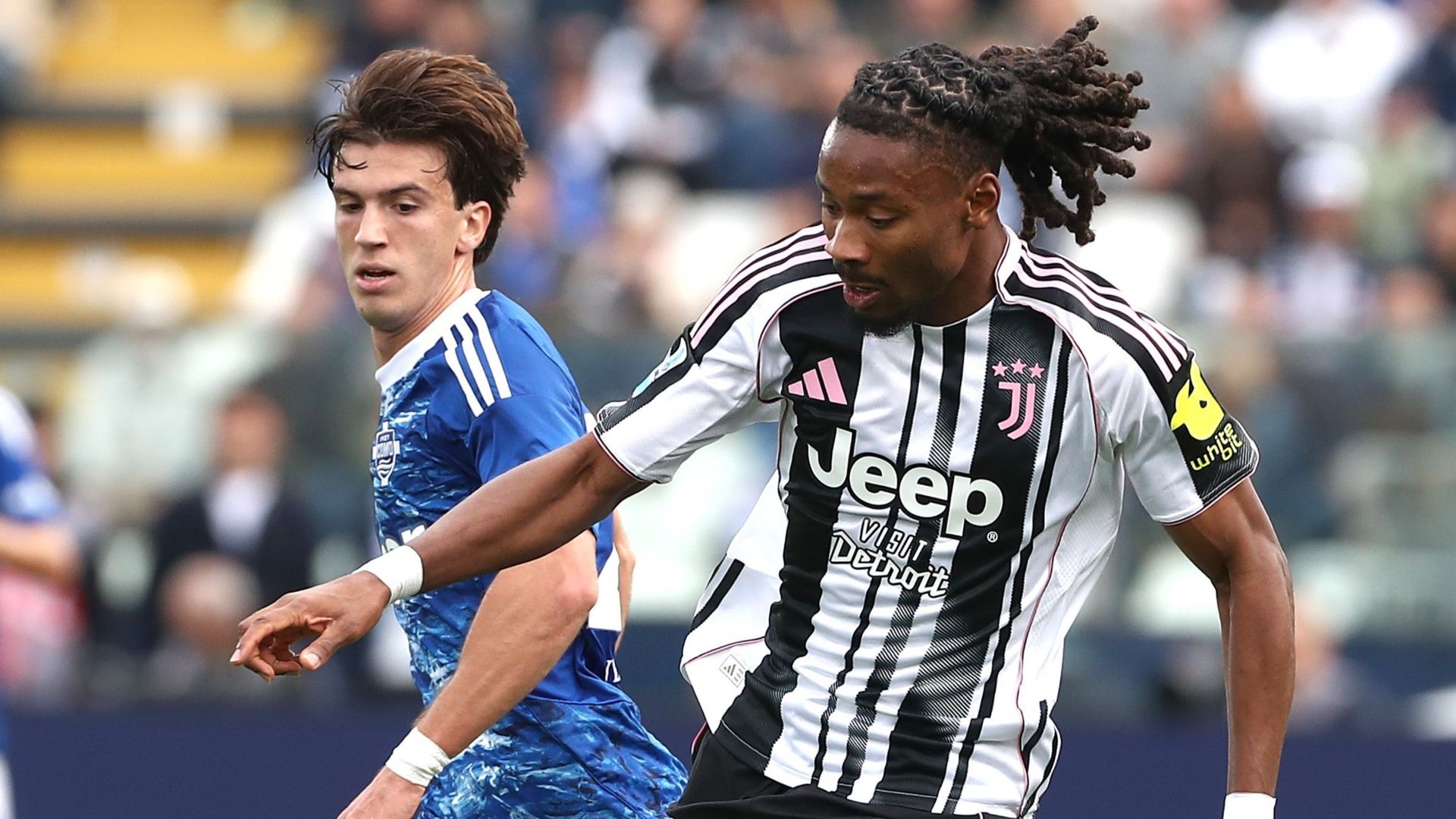 images-v3-blt5fa07e0226557677-Thuram%20Juventus%20(4)