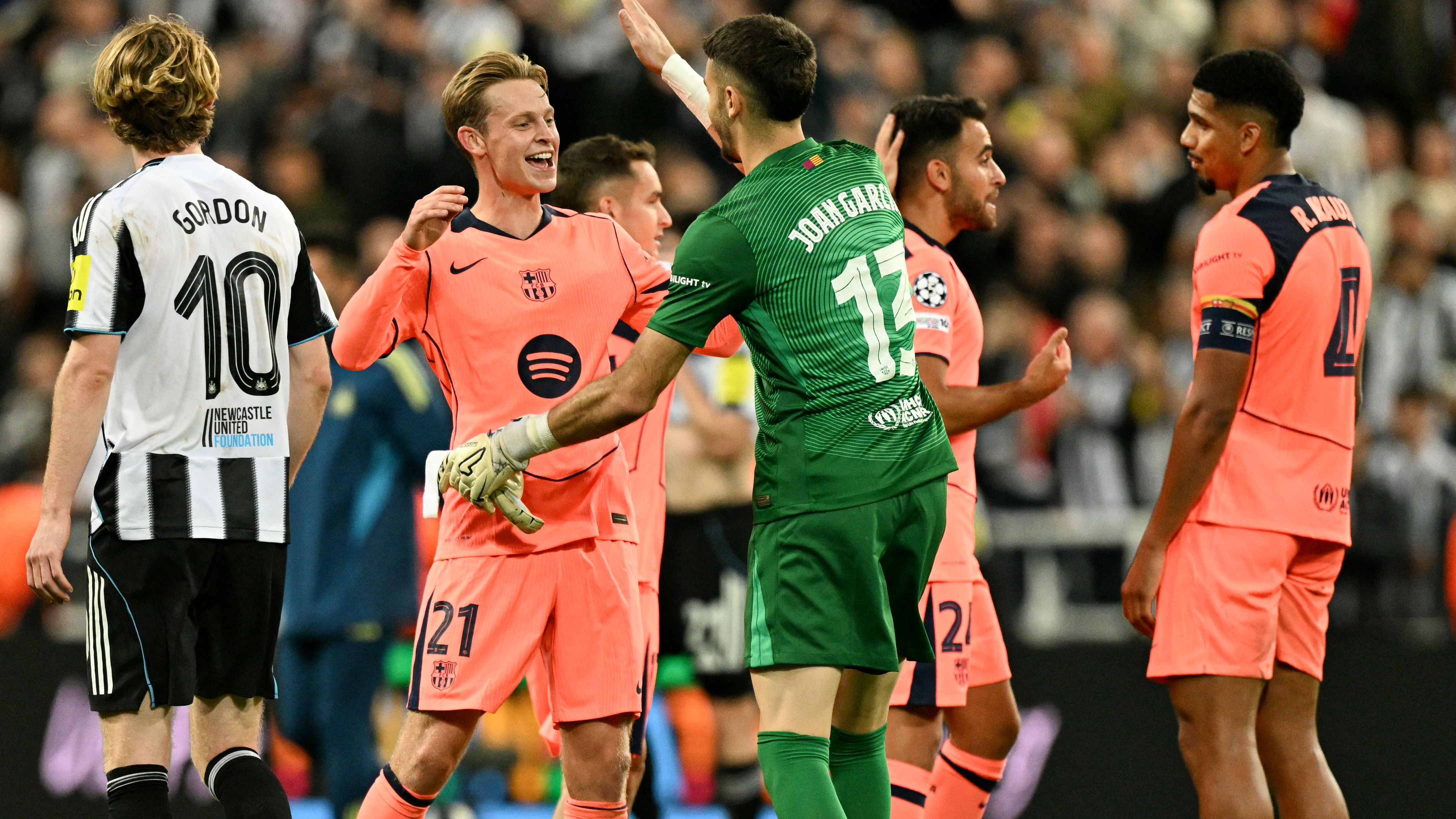 images-v3-getty-2235586780-crop-MM5DIMZWHA5DENBVG45G433XMU5DGNBVHIYTCNI=-GettyImages-2235586780