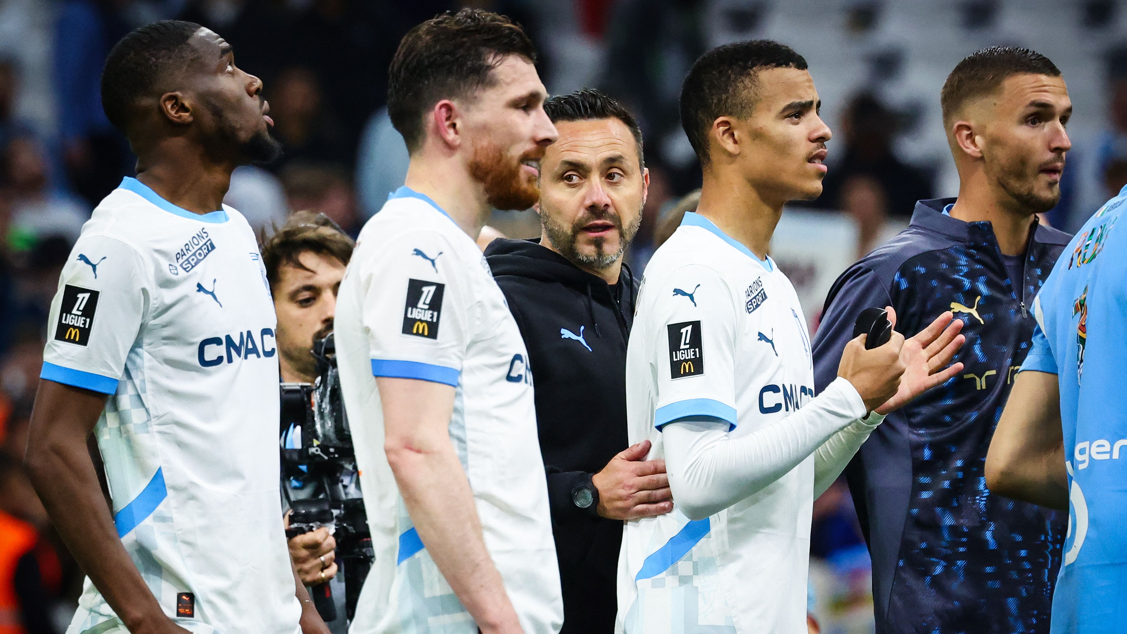 images-v3-getty-2211763450-crop-MM5DGOBSGY5DEMJVGI5G433XMU5DEMZ2GY3A====-GettyImages-2211763450