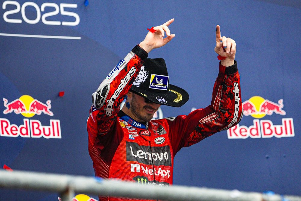 images-mgl-68yGrX80-s1000-francesco-bagnaia-ducati-team