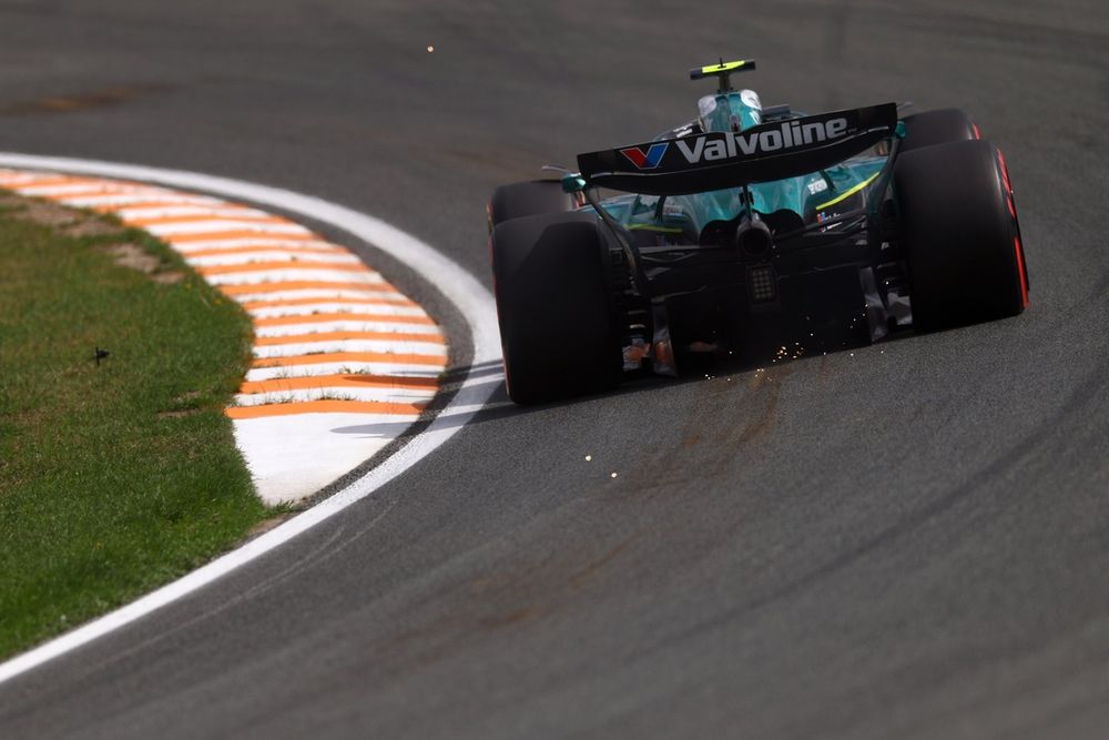 images-mgl-63vbrg8Y-s1000-fernando-alonso-aston-martin-r