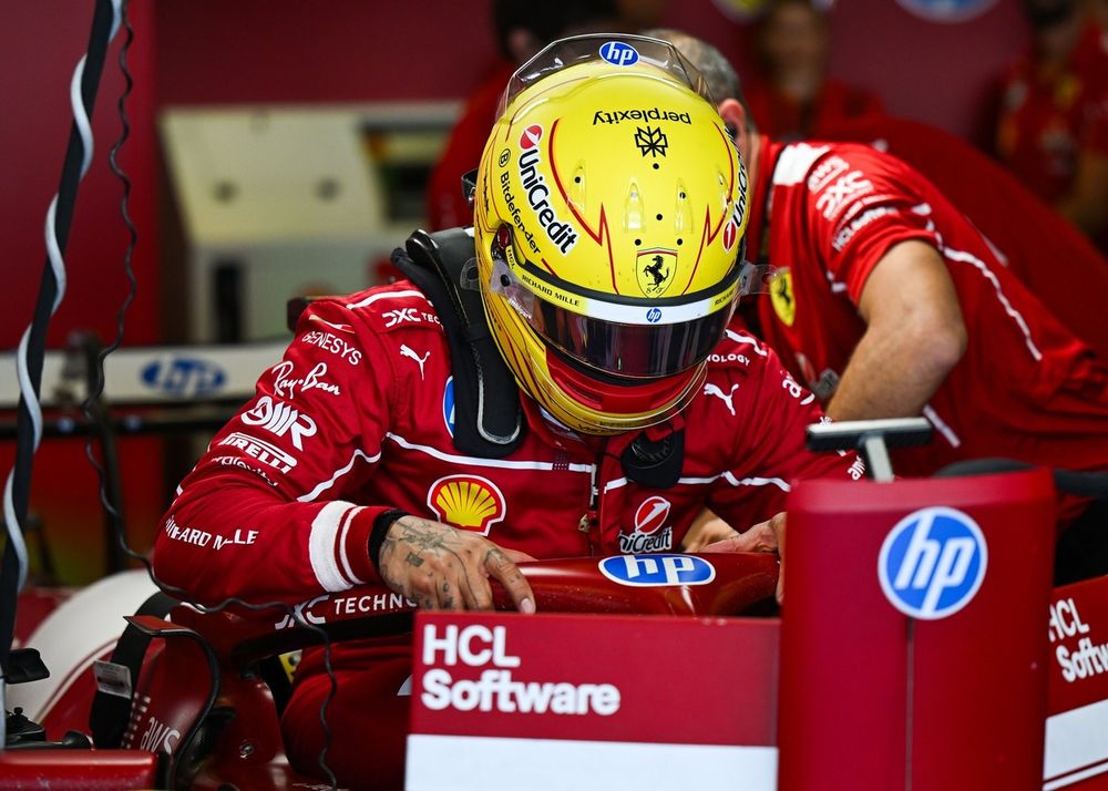 images-mgl-25d3aXQ0-s1000-lewis-hamilton-ferrari