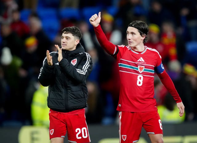 v2-image-production-2fd20361f5bcab2d82e2ab5d1b645bcdY29udGVudHNlYXJjaGFwaSwxNzYzNTg4OTI3-2.82470670