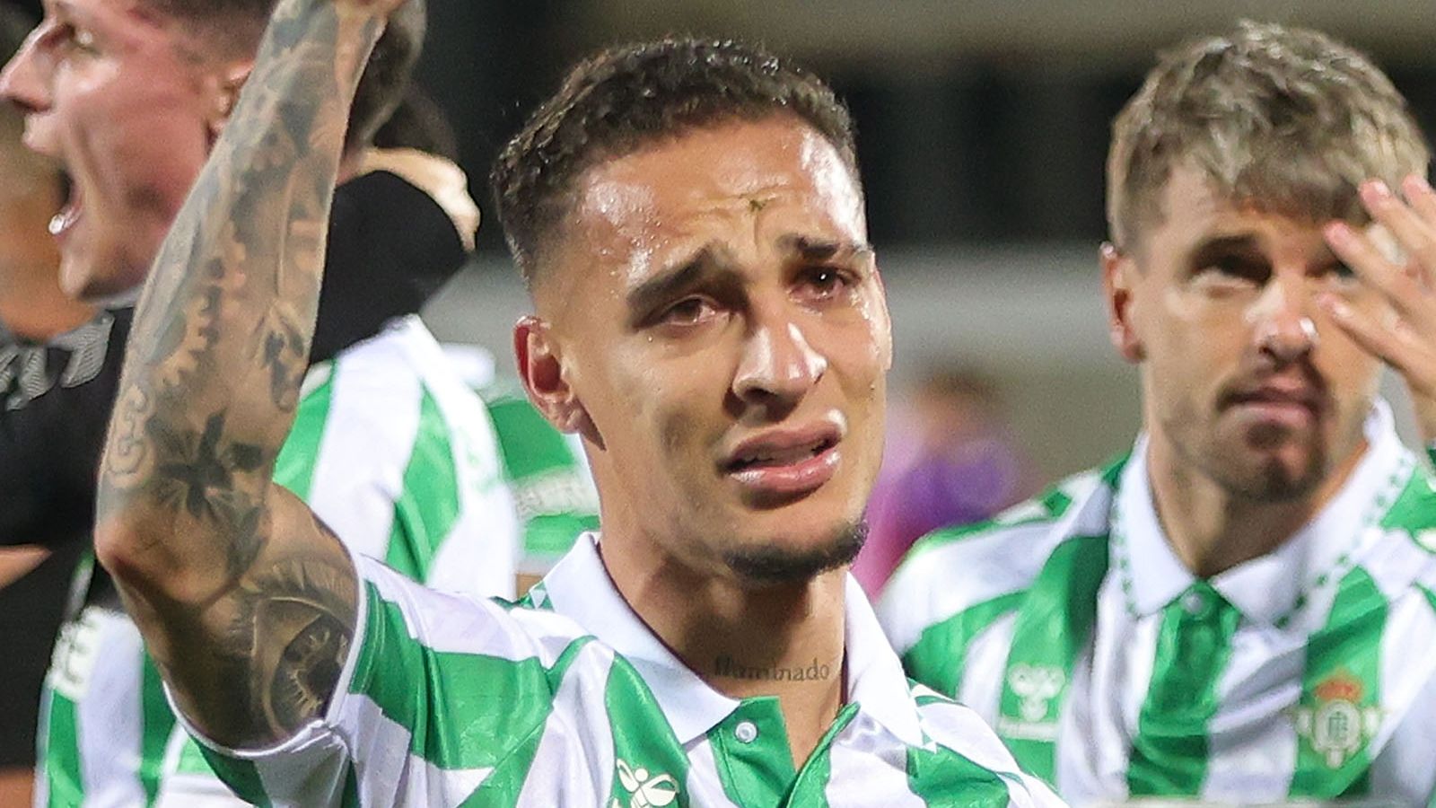 images-v3-getty-2213461412-crop-MM5DCNRQGA5DSMBQHJXG653FHIZDMNB2GQZDE===-GettyImages-2213461412