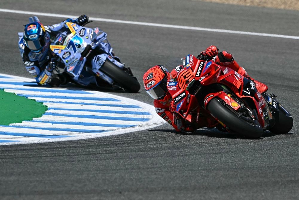 images-mgl-27vda930-s1000-alex-marquez-gresini-racing-ma