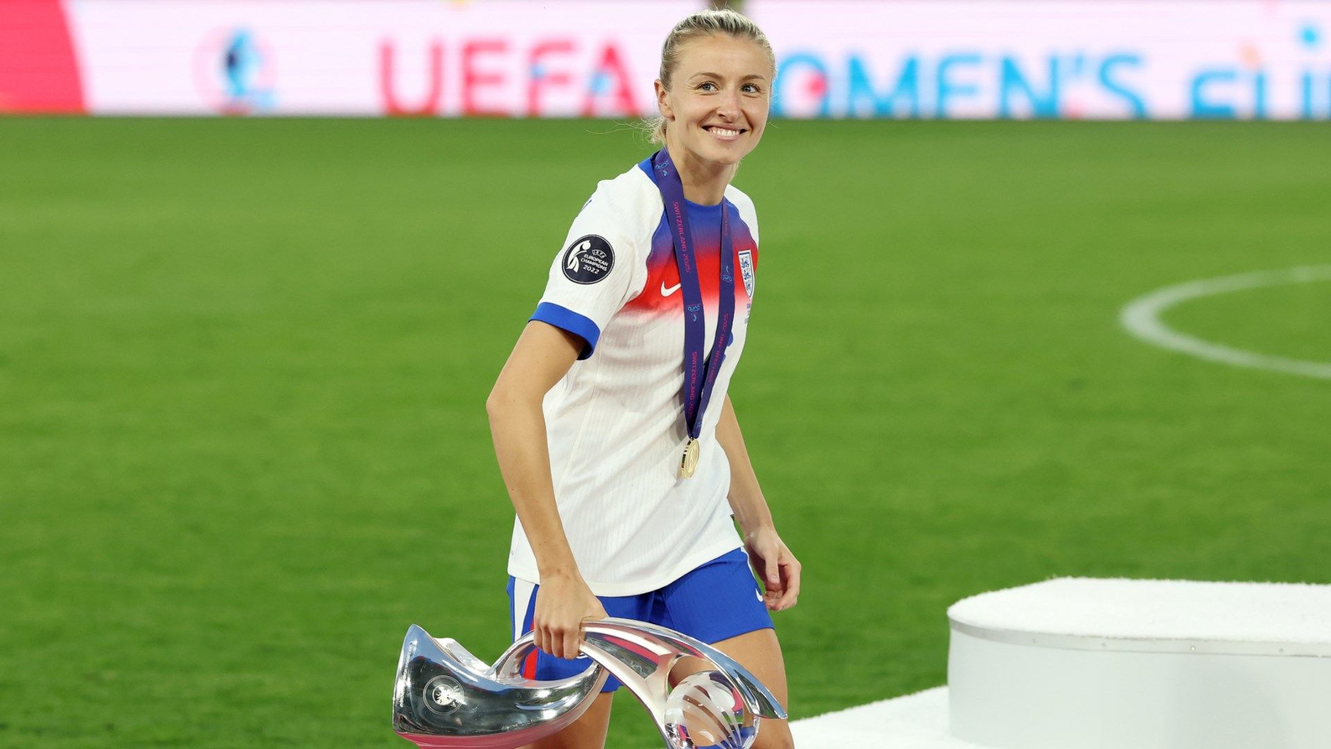 images-v3-blt431b6717a11a2c9b-GOAL%20-%20Blank%20WEB%20-%20Facebook%20(9)