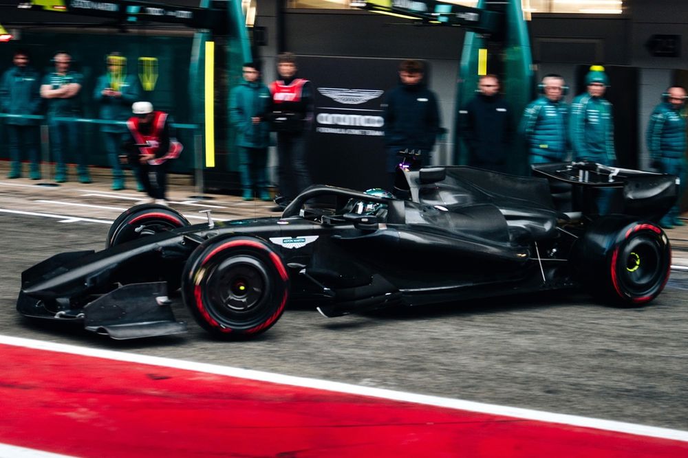 images-mgl-27NQRox0-s1000-lance-stroll-aston-martin