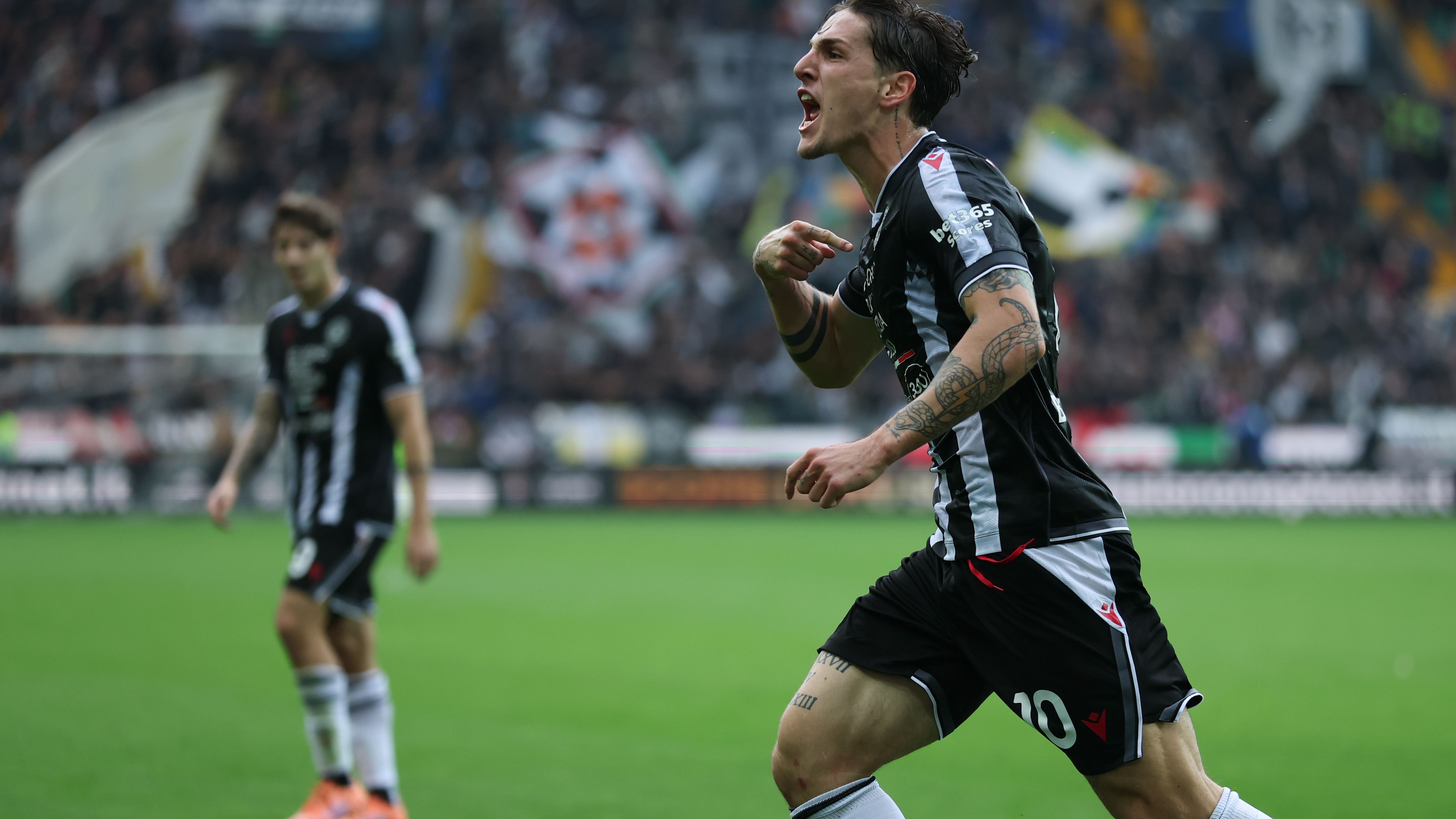 images-v3-getty-2244465834-crop-MM5DKMBQGA5DEOBRGM5G433XMU5DAORSGYYA====-GettyImages-2244465834