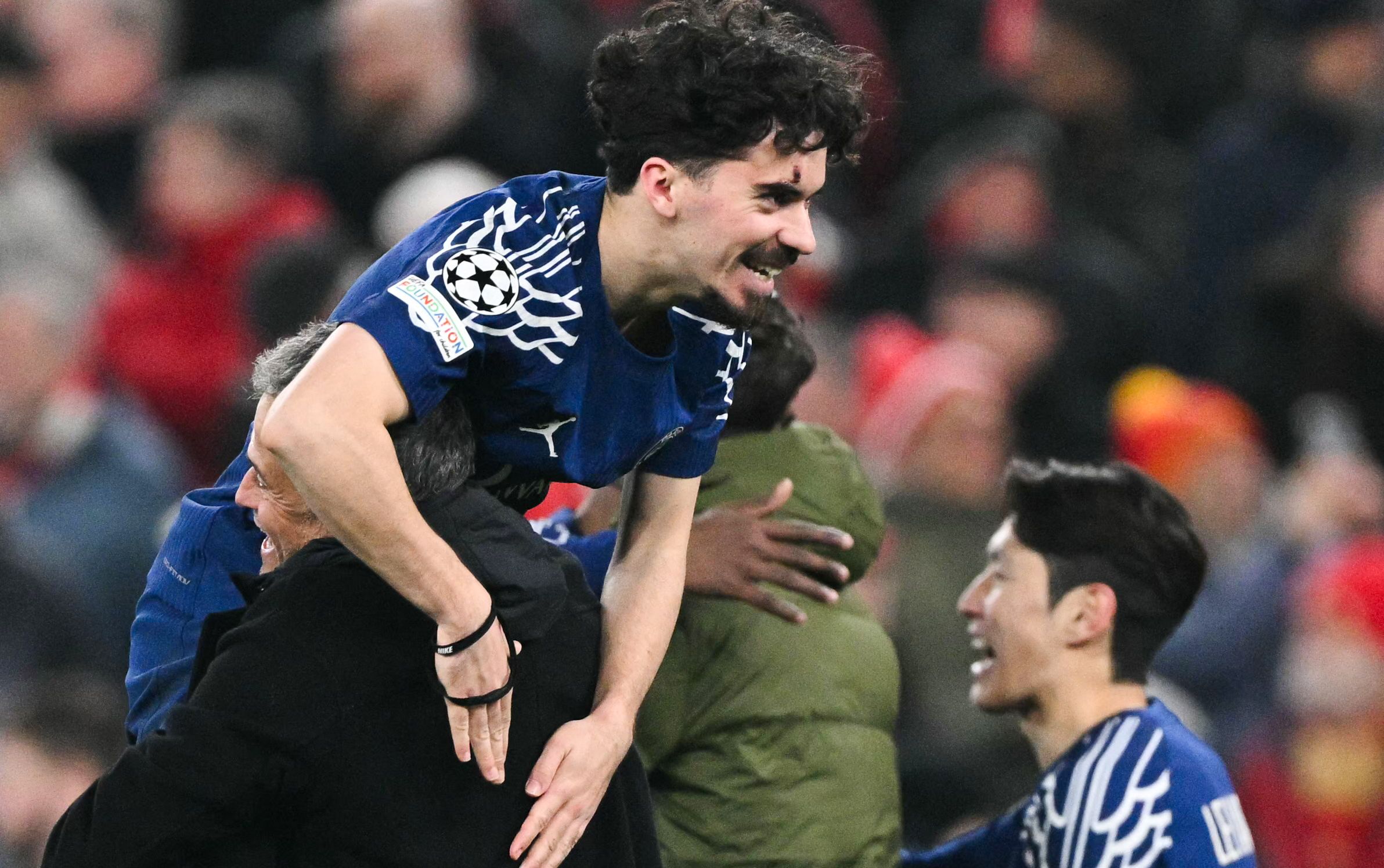 images-v3-getty-2204011826-crop-MM5DEMZYGQ5DCNBZGU5G433XMU5DAORQ-GettyImages-2204011826