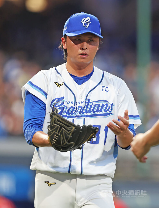 www-WebPhotos-800-20250929-782x1024_wmky_0_C20250929000134