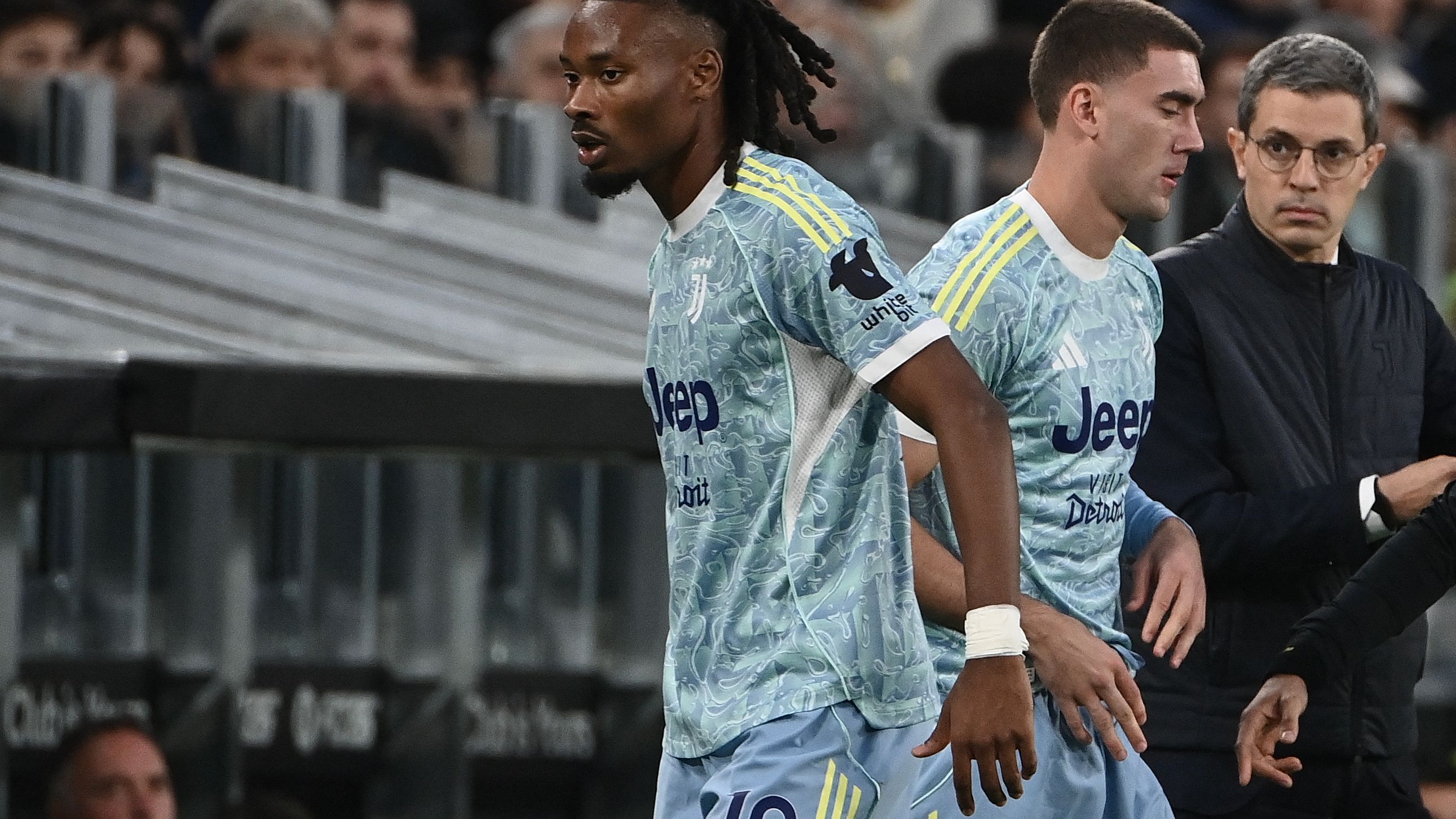 images-v3-getty-2237385148-crop-MM5DENJYGI5DCNBVGI5G433XMU5DAORRGM2Q====-GettyImages-2237385148