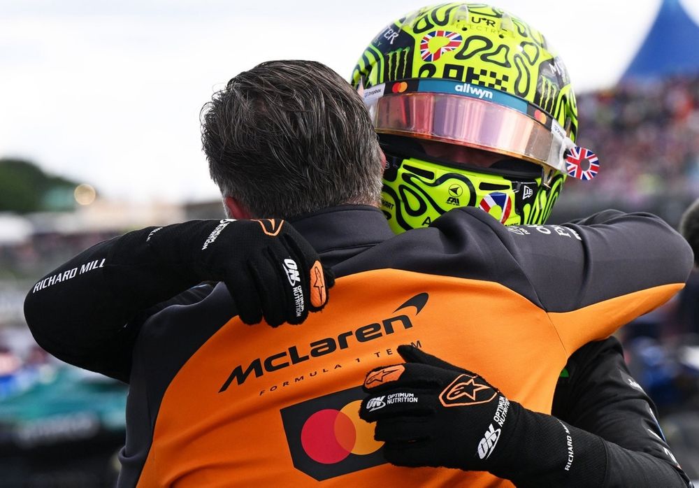 images-mgl-YMdwMXg2-s1000-lando-norris-mclaren-zak-brown