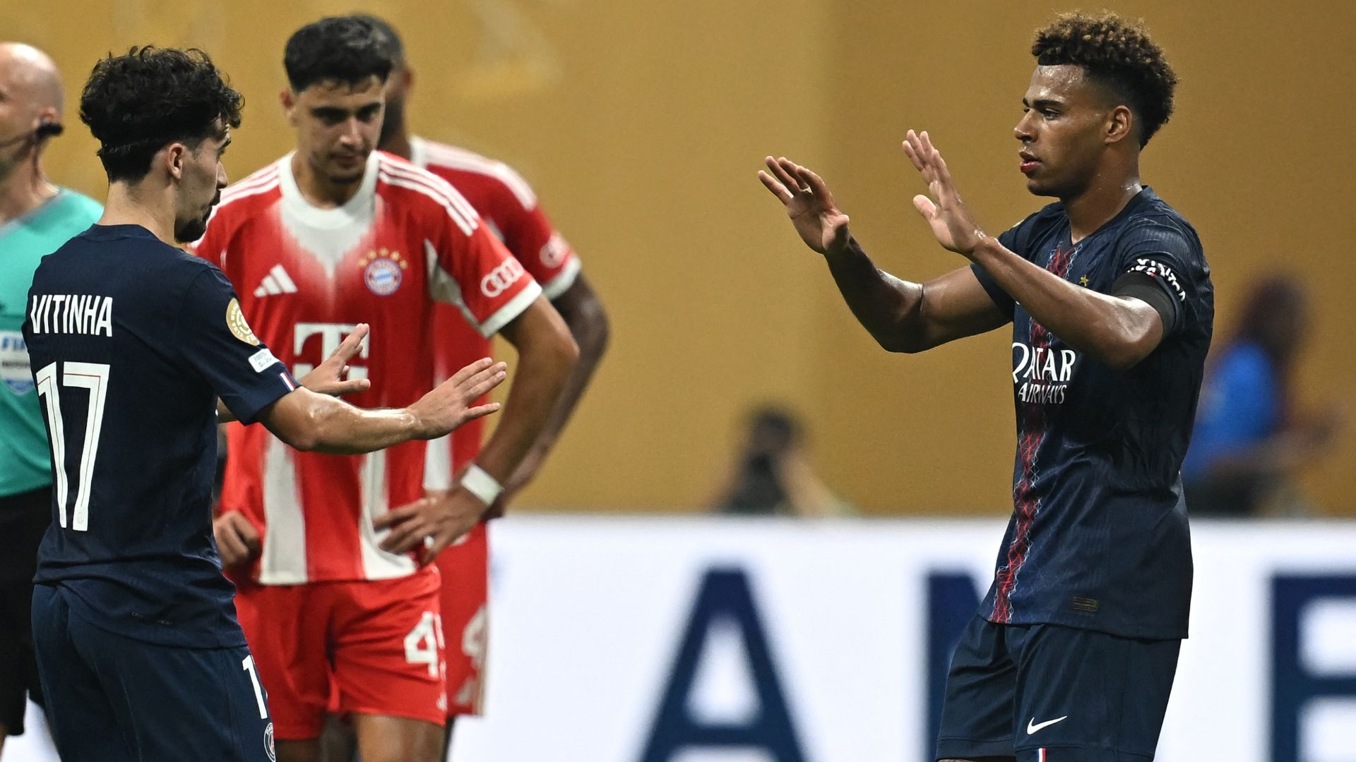 images-v3-blt2aeed2d2f162a62f-Doue%20PSG%20Bayern(2)