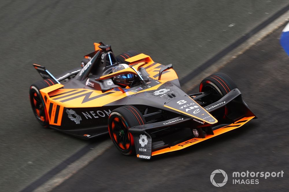images-mgl-Y99KA17Y-s1000-sam-bird-mclaren-formula-e-tea