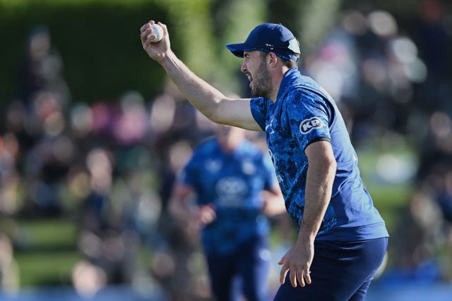 AP-2025-10-26-93d80f4087934b1ba0f8c6dd6624f014