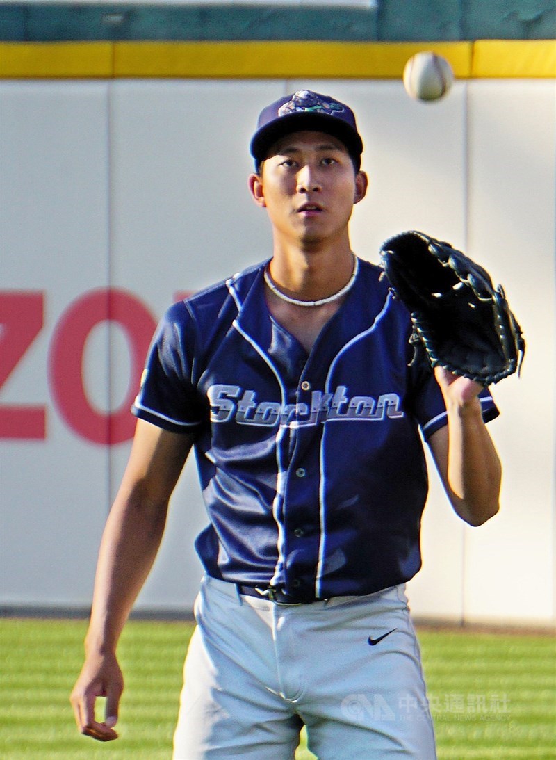 www-WebPhotos-800-20250529-1200x1640_wmky_892560645800_202505080015000000