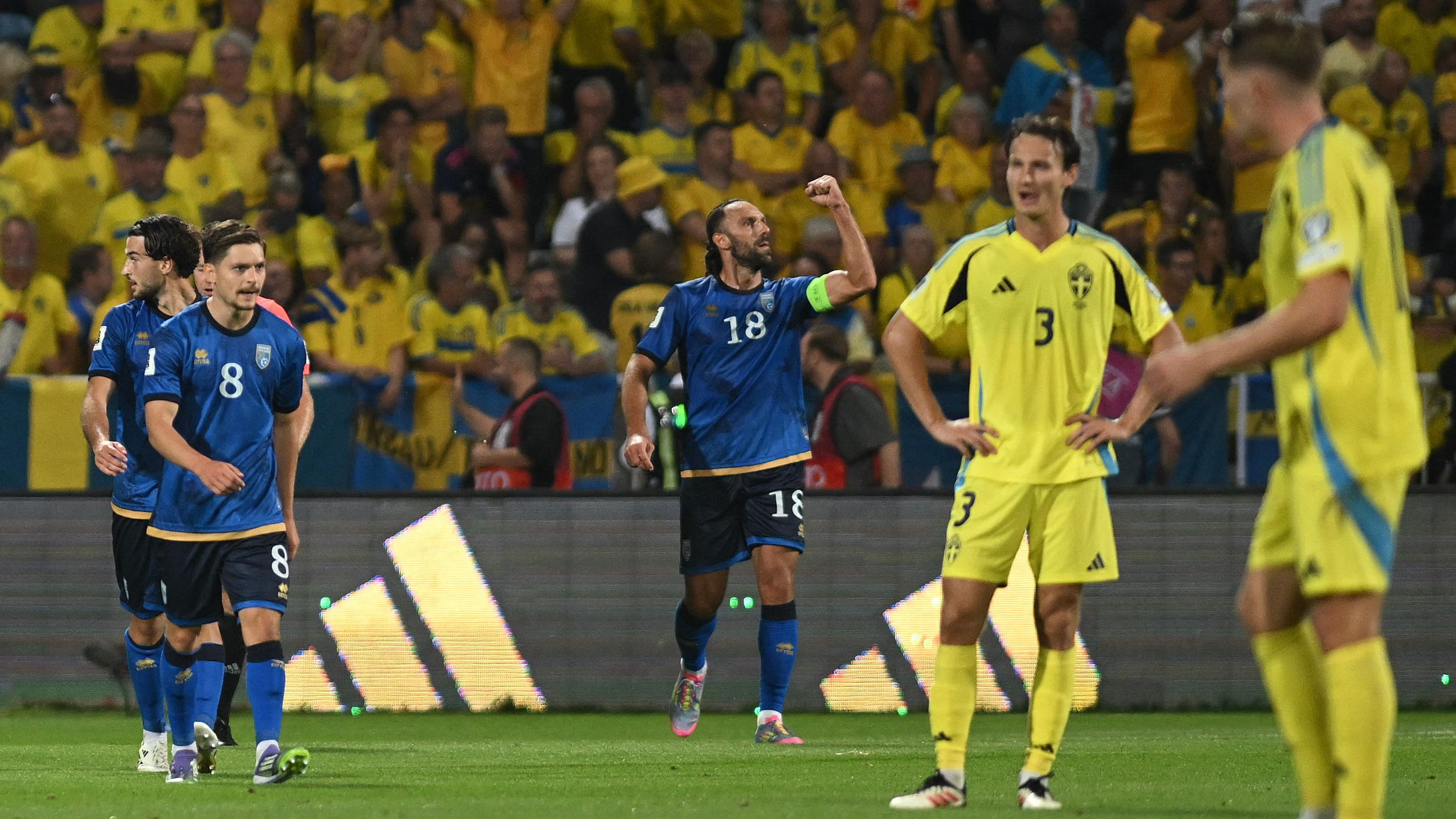 images-v3-getty-2233815850-crop-MM5DENJQG45DCNBRGA5G433XMU5DCOJXHIZDKNQ=-GettyImages-2233815850