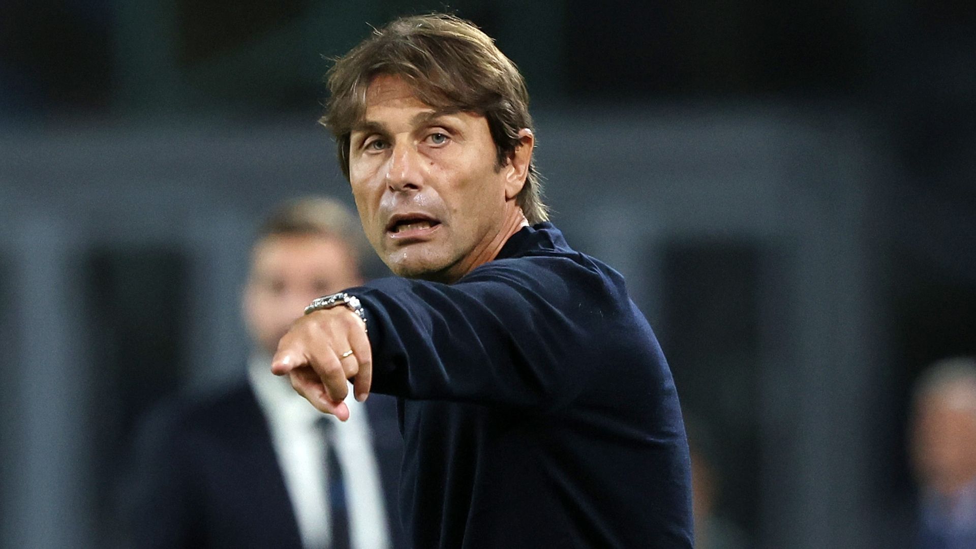 images-v3-blt439d65a8fbc9cb23-Conte%20Napoli