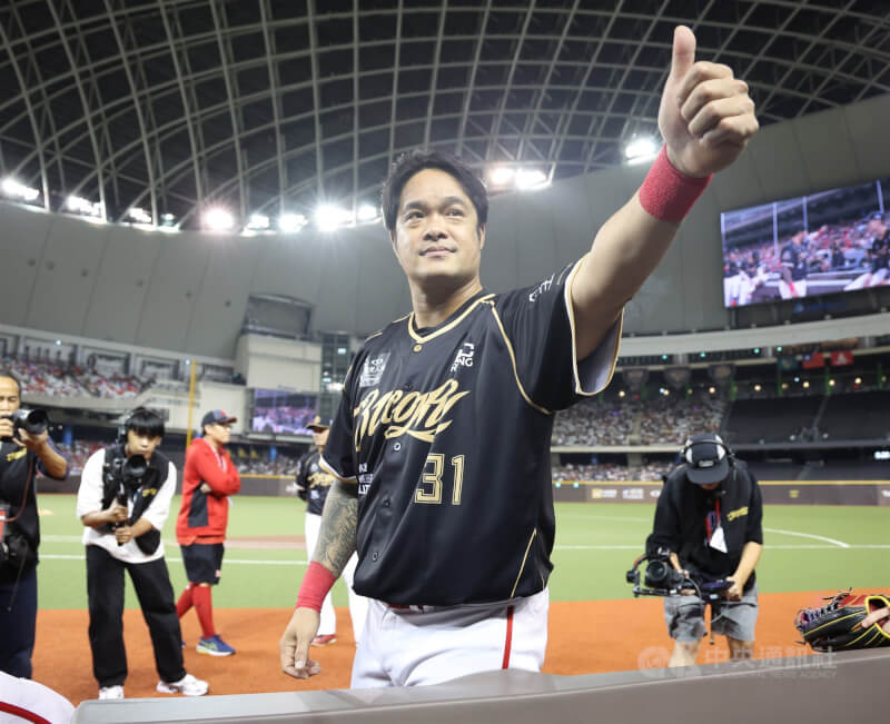 www-WebPhotos-800-20250906-2000x1627_wmky_97601764848618_202509060137000000