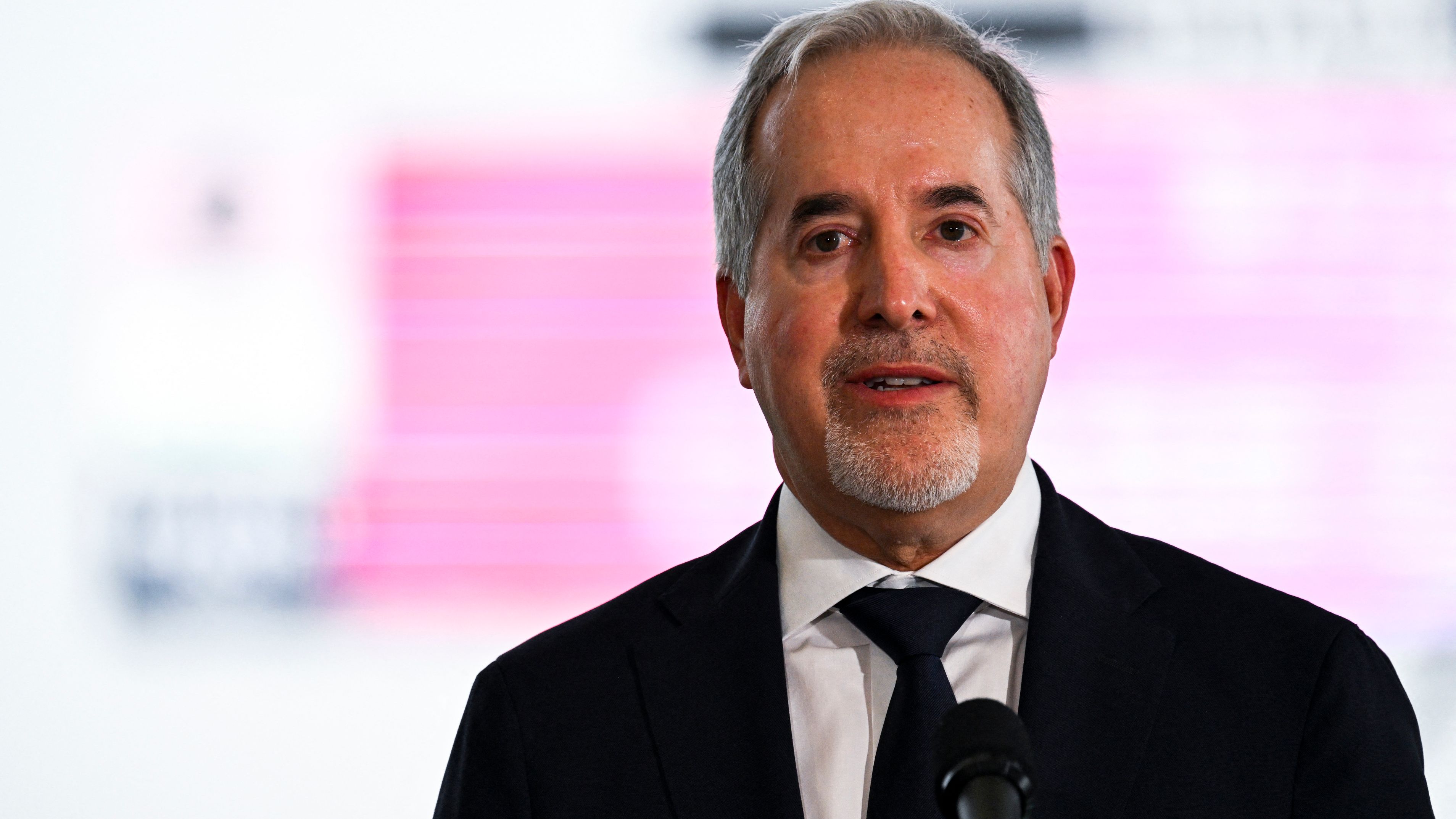 images-v3-getty-2165409952-crop-MM5DGOBRGY5DEMJUG45G433XMU5DAORRGE2Q====-GettyImages-2165409952