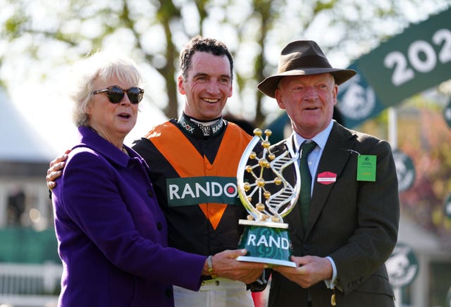 v2-image-production-f07656674f5ec72223e40f3fdb8f245aY29udGVudHNlYXJjaGFwaSwxNzYwNjIwMDg2-2.79624742