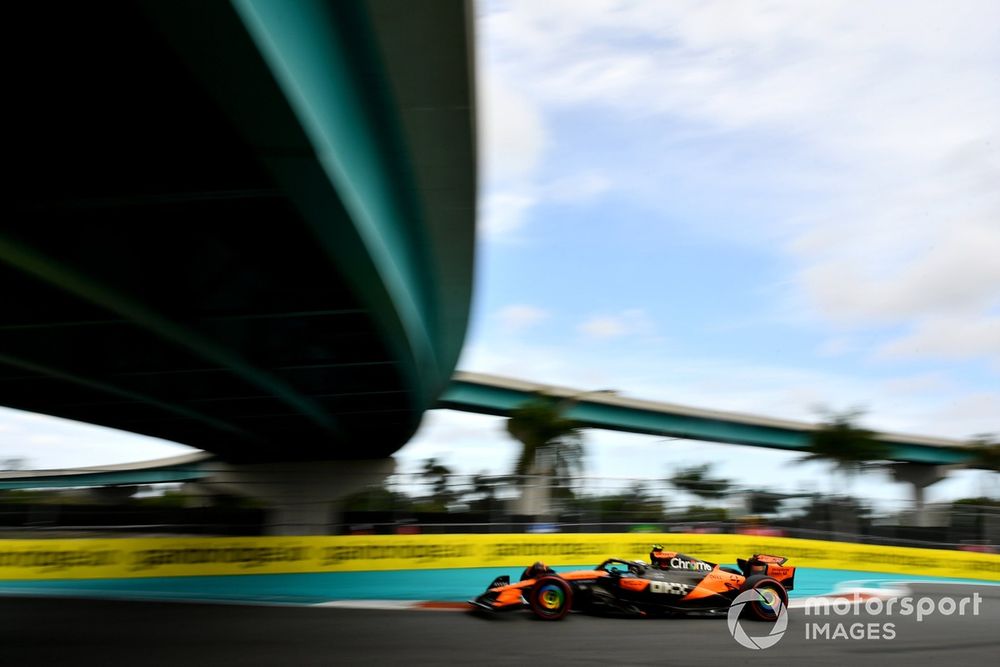 images-mgl-6D1yBdG0-s1000-lando-norris-mclaren