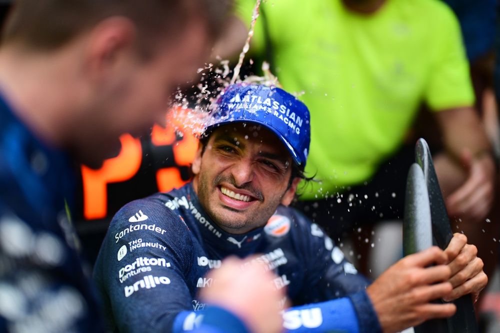 images-mgl-YEQRLz5Y-s1000-carlos-sainz-williams