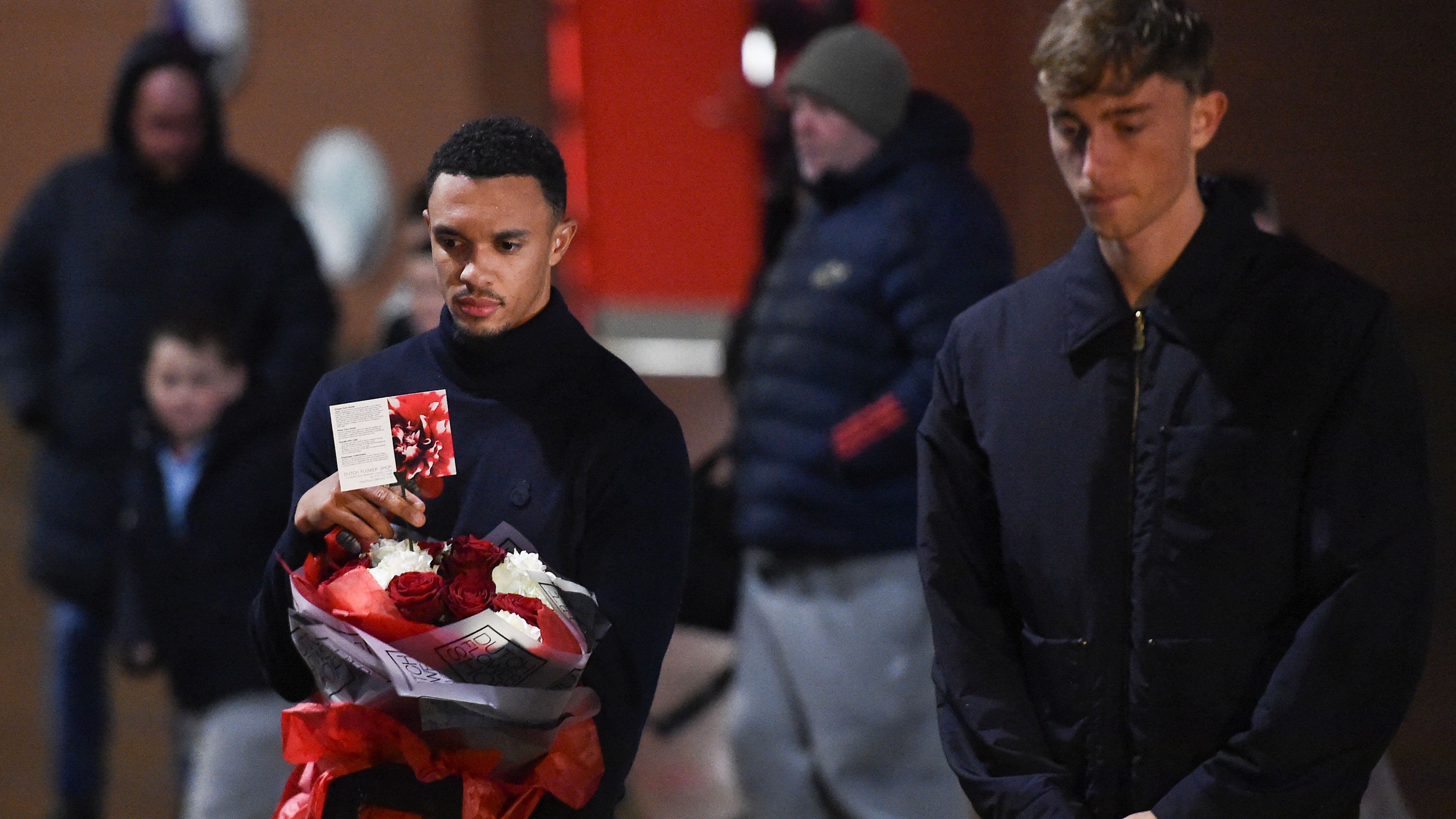 images-v3-getty-2244373714-crop-MM5DKMBQGQ5DEOBRGU5G433XMU5DAORSGYYQ====-GettyImages-2244373714