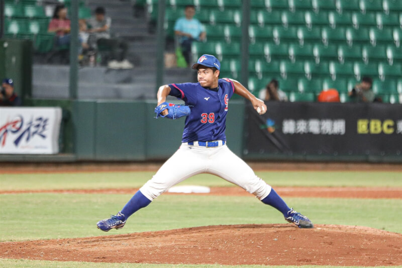 www-WebPhotos-800-20250822-2000x1333_wmkn_87544296916573_0