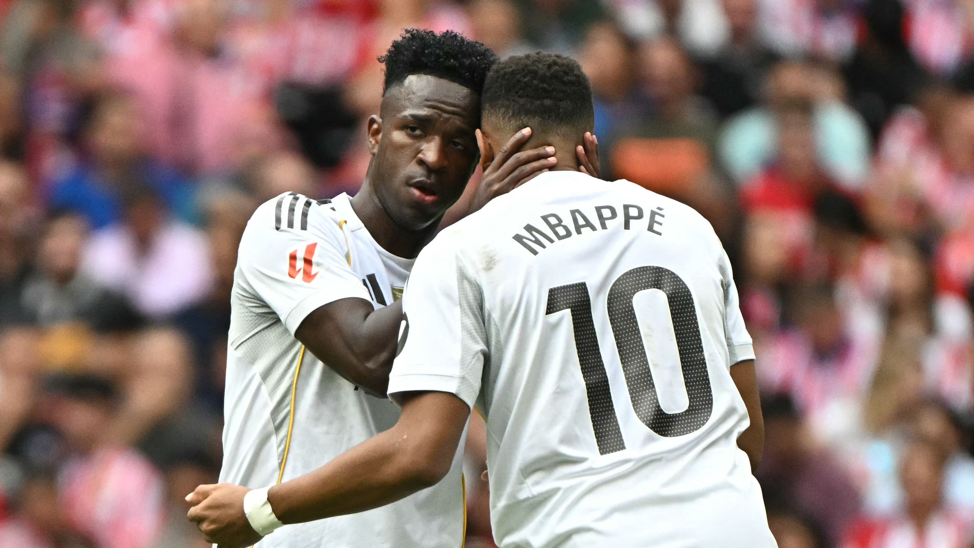 images-v3-getty-2237342734-crop-MM5DGMJVHE5DCNZXG45G433XMU5DAORQ-GettyImages-2237342734