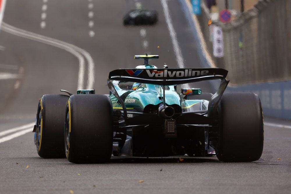 images-mgl-YW78LrBY-s1000-fernando-alonso-aston-martin-r