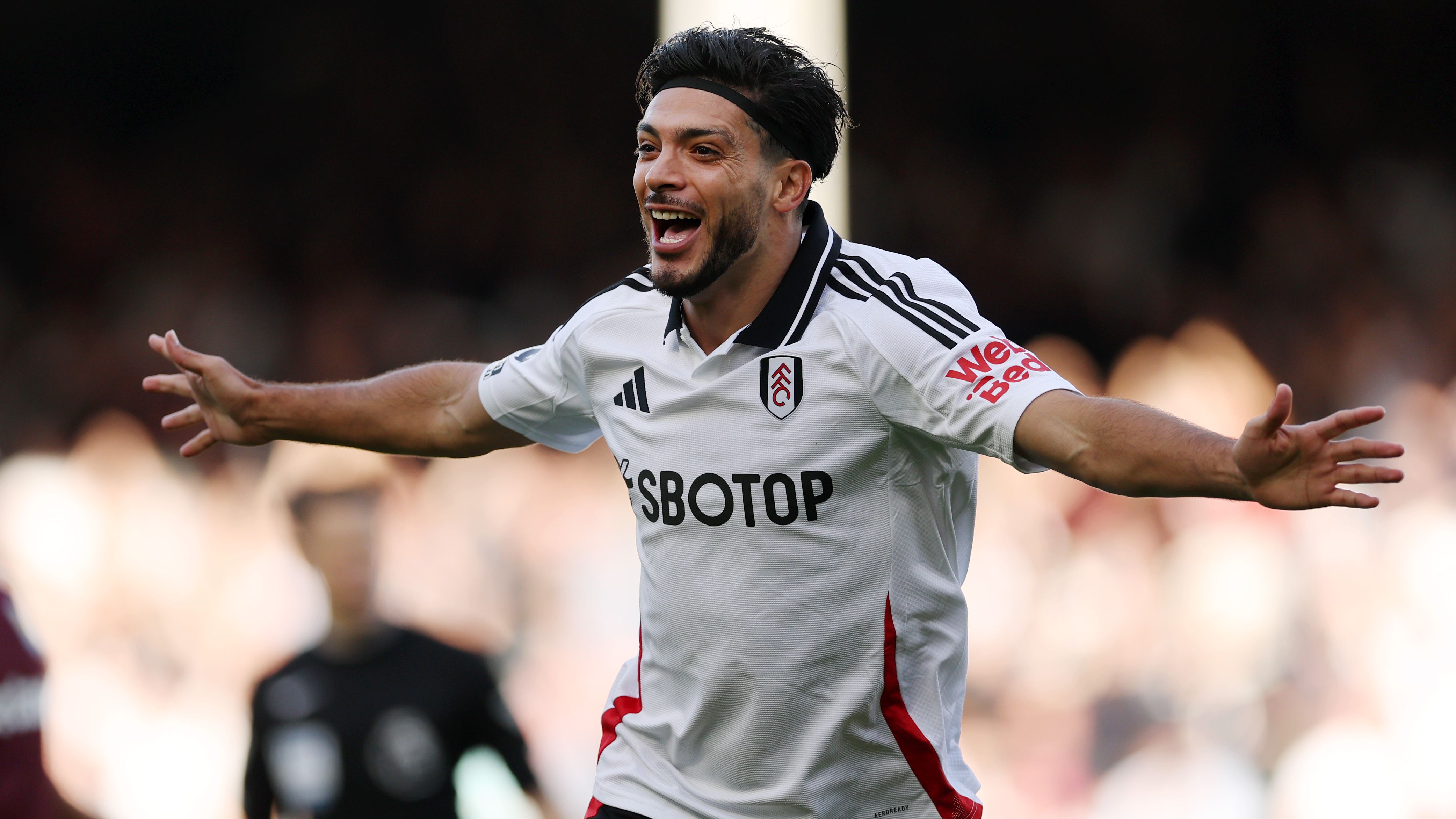 images-v3-getty-2179575222-crop-MM5DIMJWG45DEMZUGQ5G433XMU5DAORSGE3Q====-GettyImages-2179575222